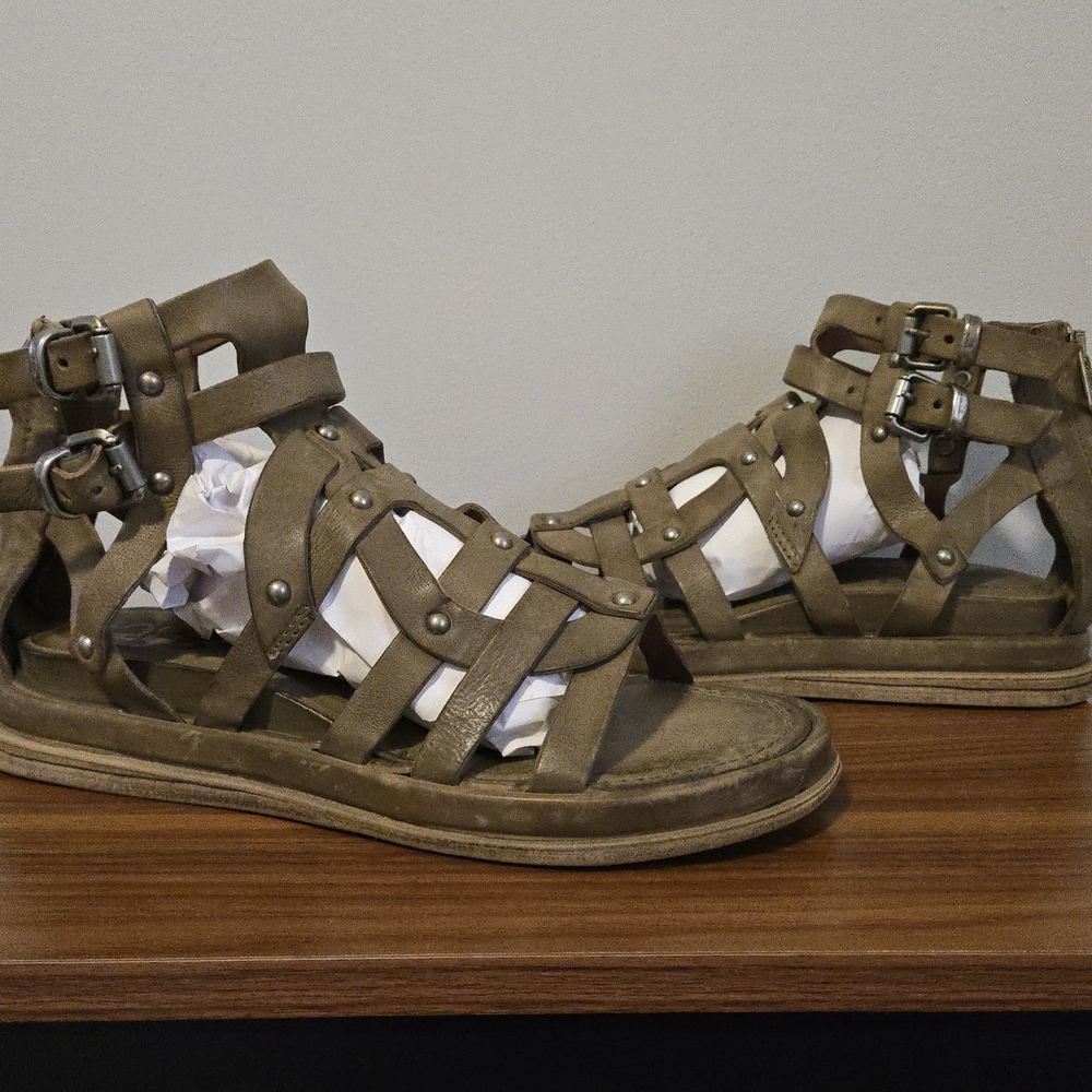 A.S.98 Jungle Green Strappy Zip Leather Sandals - Picture 3 of 6